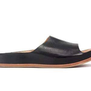 Kork-ease Black Sandals Size 7 NWOT